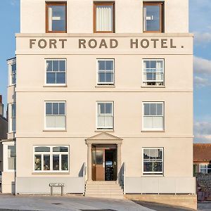 Fort Road Hotel